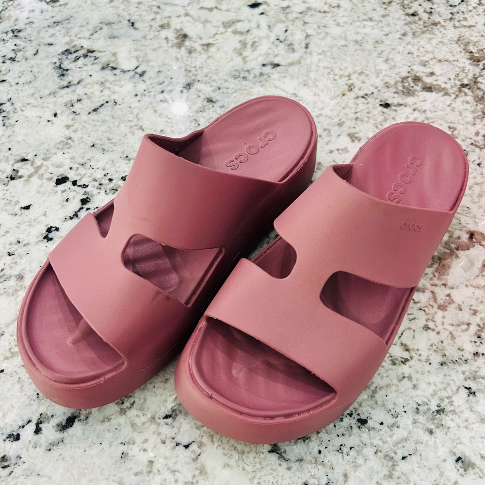 Crocs Women's Pink Slide Sandals